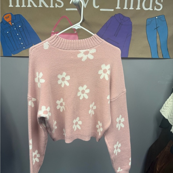 Hollister Pink Daisy Sweater - Picture 3 of 3